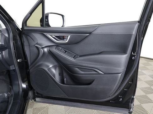 Used 2024 Subaru Forester Premium image 26