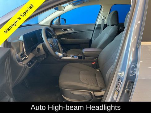 Used 2025 Kia Sportage LX AWD/4WD image 10