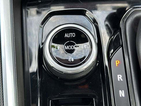 New 2025 Chevrolet Colorado Z71 w/ Technology Package image 21