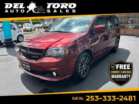 Used 2017 Dodge Grand Caravan SXT w/ Driver Convenience Group FWD image 1