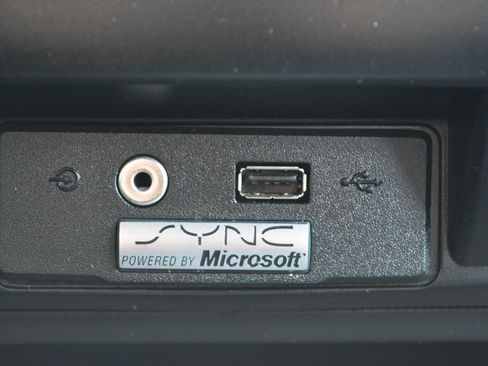 Used 2010 Ford F150 XLT image 25