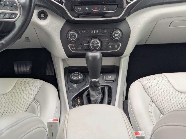 Used 2020 Jeep Cherokee Limited w/ Technology Group AWD/4WD image 21