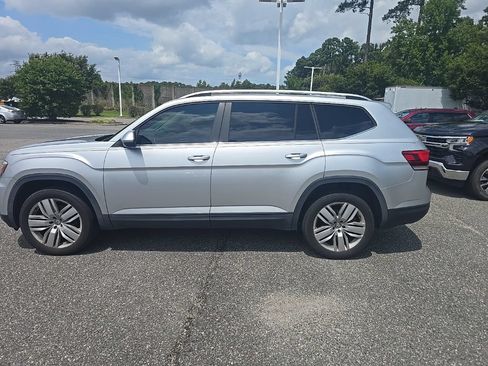 Used 2019 Volkswagen Atlas SE w/ Panoramic Sunroof Package AWD/4WD image 8