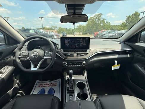 New 2026 Nissan Altima 2.5 SV w/ SV Premium Package FWD image 19