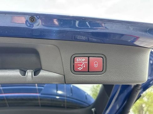 Certified 2025 Mercedes-Benz GLA 250 image 15