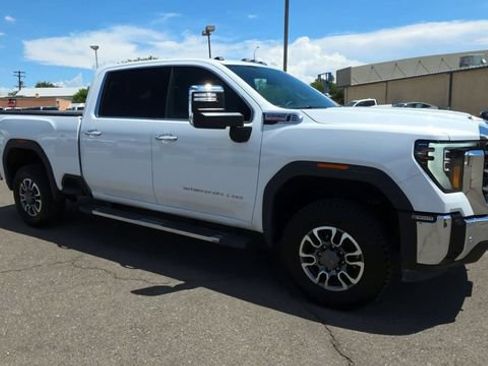 Used 2024 GMC Sierra 2500 SLT w/ SLT Premium Package AWD/4WD image 2