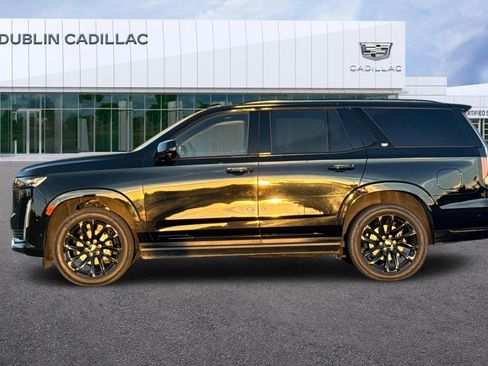 Used 2023 Cadillac Escalade Sport Platinum w/ LPO, ONYX Package image 7