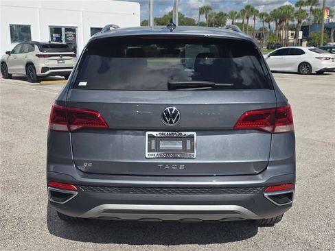 Used 2023 Volkswagen Taos SE FWD image 4