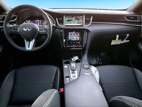 Used 2025 INFINITI QX50 Sport image 16