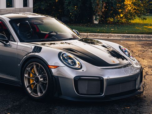 Used 2019 Porsche 911 GT2 RS image 64