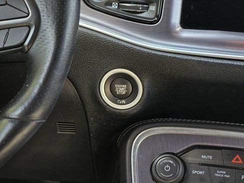 Used 2017 Dodge Challenger R/T Scat Pack image 19