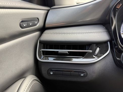 Used 2024 INFINITI QX60 Luxe w/ Cargo Package image 28