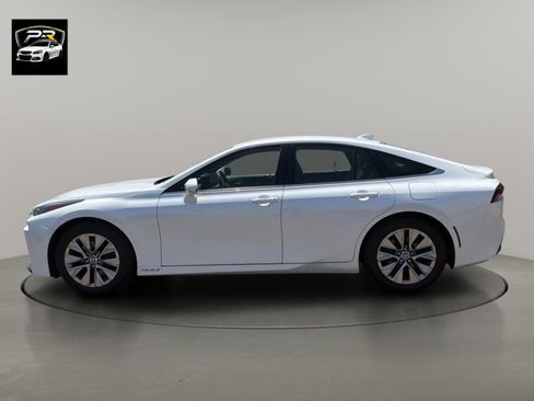 Used 2021 Toyota Mirai w/ Advanced Technology Package RWD image 2