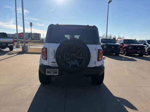 Used 2022 Ford Bronco Outer Banks image 4