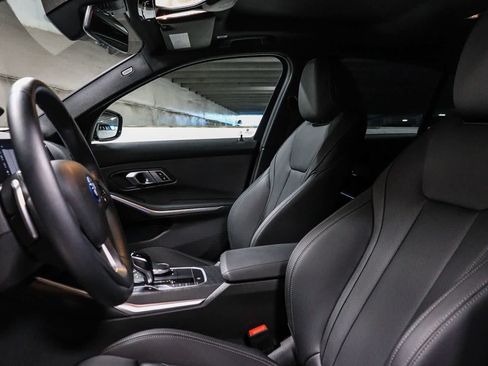 Used 2022 BMW 330e RWD image 18