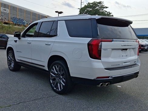 Used 2025 GMC Yukon Denali Ultimate AWD/4WD image 4