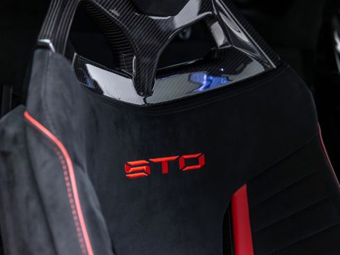 Used 2022 Lamborghini Huracan STO image 59