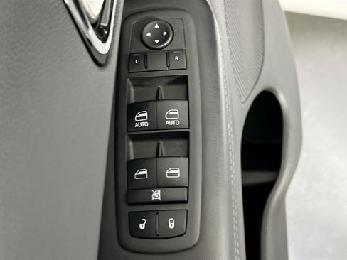 Used 2022 Dodge Durango GT w/ Blacktop Package image 17