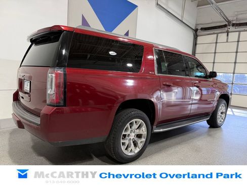 Used 2017 GMC Yukon XL SLE w/ SLE Value Package RWD image 5
