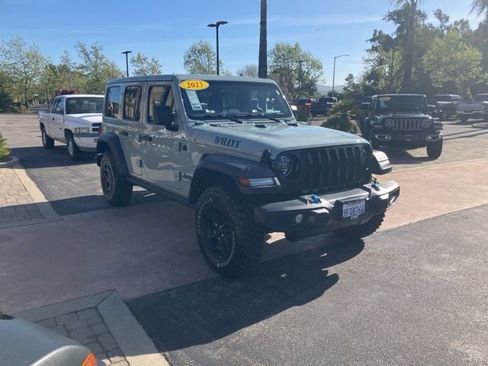 Used 2023 Jeep Wrangler Unlimited w/ Cold Weather Group image 6