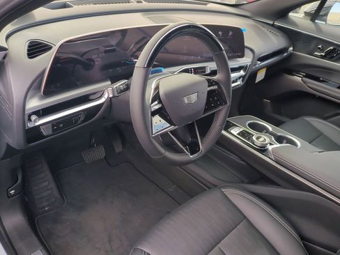 New 2026 Cadillac Lyriq Luxury image 11