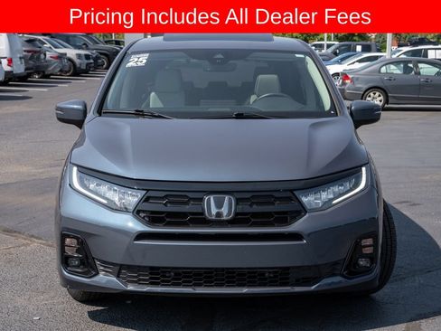 Used 2025 Honda Odyssey Elite image 2