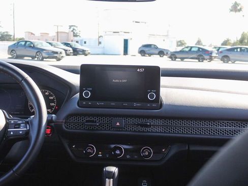 Certified 2025 Honda HR-V Sport image 14