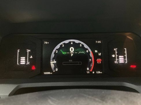 Used 2025 Toyota 4Runner SR5 RWD image 13