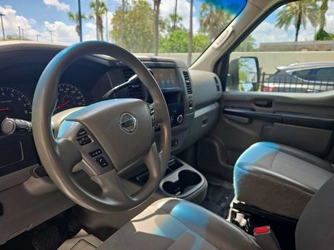 Used 2021 Nissan NV 1500 SV RWD image 10