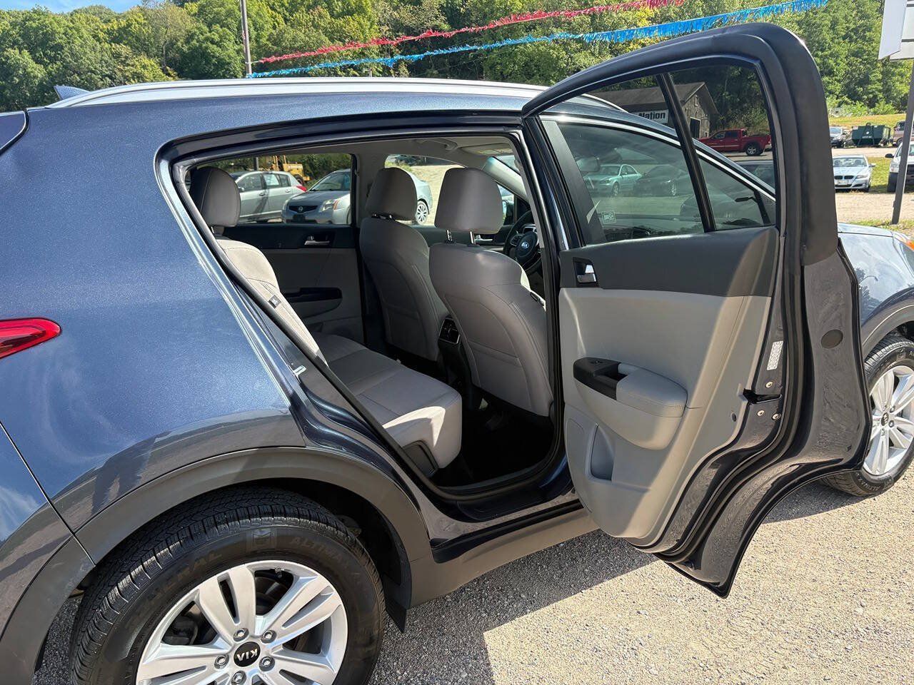 Used 2019 Kia Sportage LX w/ LX Popular Package AWD/4WD image 17