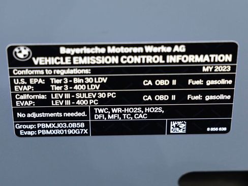 Used 2023 BMW 740i w/ Parking Assistance Package RWD image 37