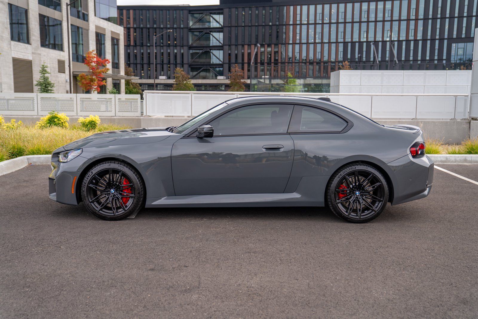 Used 2026 BMW M2 w/ Lighting Package RWD image 2
