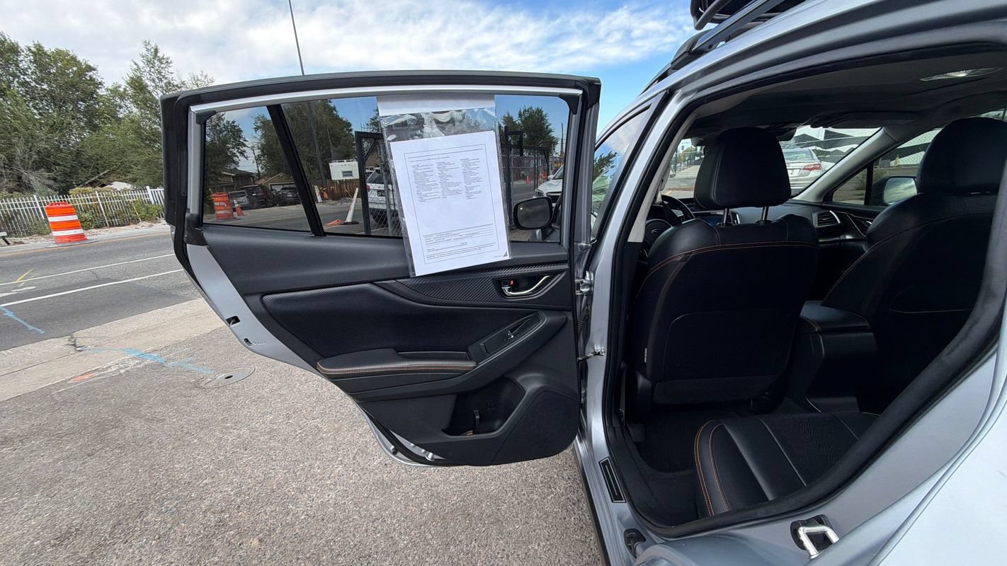 Used 2019 Subaru Crosstrek 2.0i Limited w/ Moonroof Package w/Navigation AWD/4WD image 11