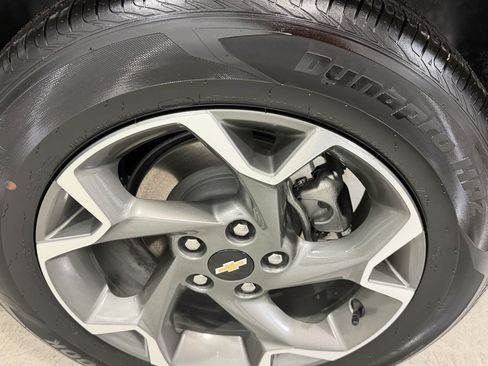 Used 2025 Chevrolet Trax LT w/ LT Convenience Package image 30