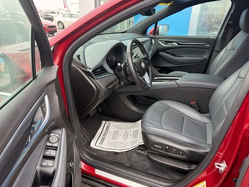 Used 2024 Buick Enclave Premium image 9