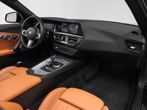 Used 2020 BMW Z4 M40i w/ Executive Package RWD image 33