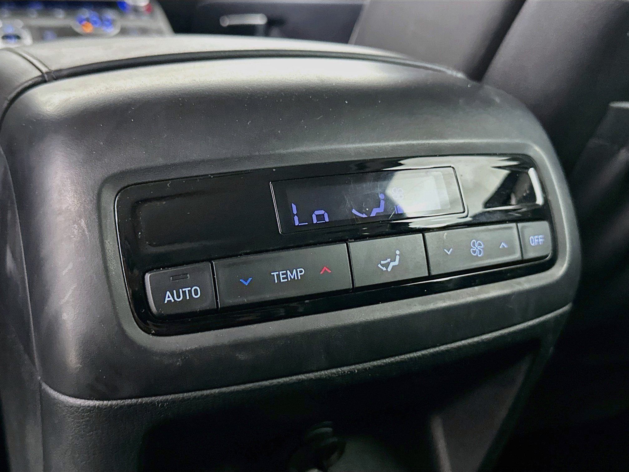 Used 2025 Hyundai Palisade SEL AWD/4WD image 28
