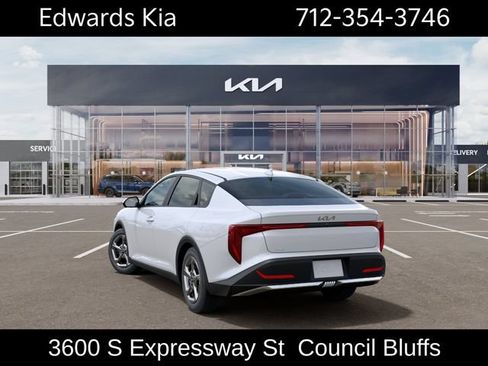 New 2026 Kia K4 FWD image 5