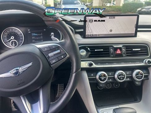 Used 2022 Genesis G70 3.3T RWD image 14