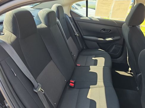 Used 2024 Nissan Sentra SV FWD image 12