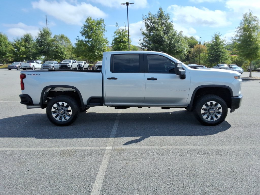 Certified 2022 Chevrolet Silverado 2500 Custom w/ Custom Value Package AWD/4WD image 4