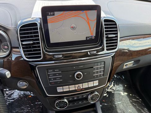 Used 2019 Mercedes-Benz GLS 450 4MATIC image 20
