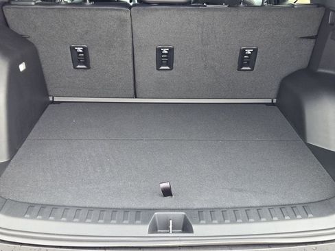 New 2026 Chevrolet Equinox RS w/ Safety and Technology Package FWD image 22