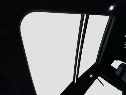 Used 2022 Chevrolet Tahoe Z71 w/ Luxury Package image 24