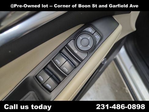 Used 2021 Buick Enclave Essence w/ Sound and Sites Package image 15