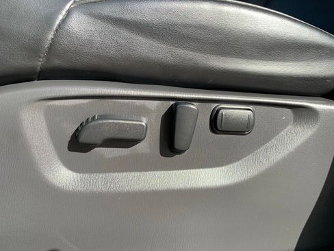 Used 2023 Nissan Armada SV image 35