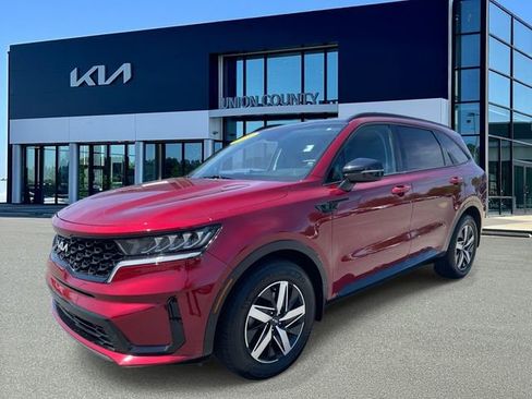 Certified 2022 Kia Sorento S w/ Panoramic Sunroof Package FWD image 3