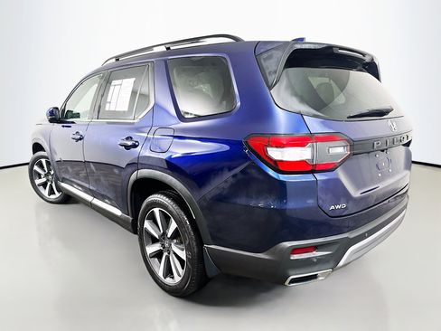 Certified 2025 Honda Pilot Elite image 5