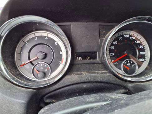 Used 2015 Dodge Grand Caravan American Value Package image 10