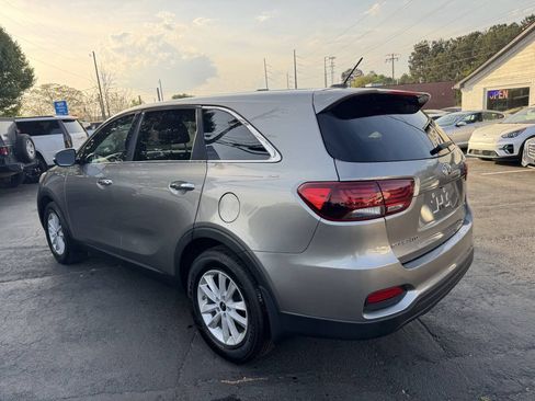 Used 2019 Kia Sorento L FWD image 6